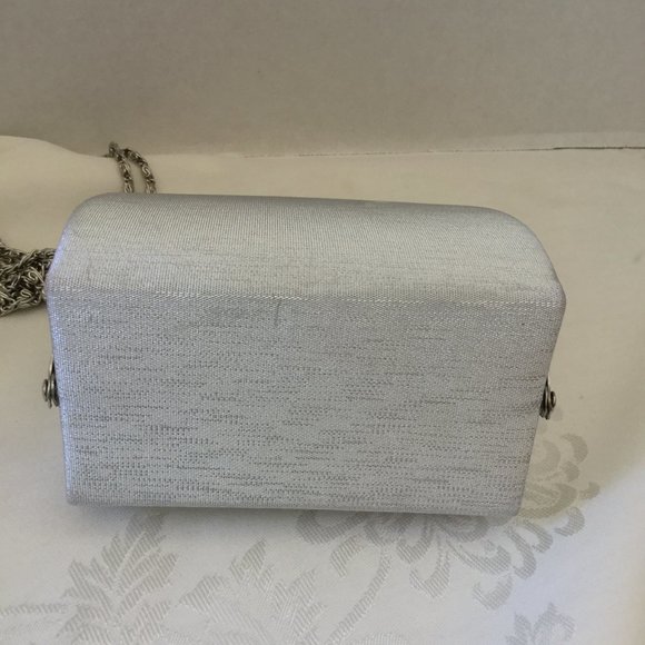 ALDO Small Silver Handbag Chain or Handle Prom Gala Formal 5" across x 4" - Picture 12 of 13